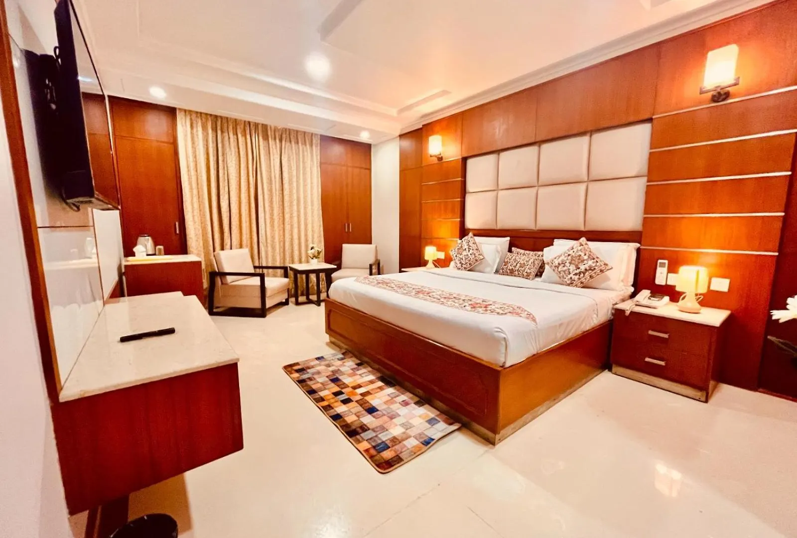 Hotel Bhoomivilas Agra